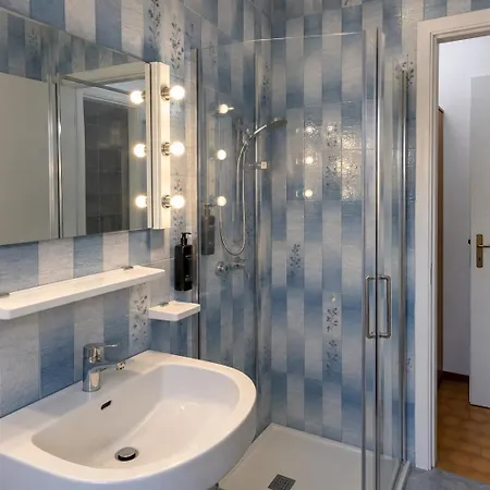 Villa Riviera *